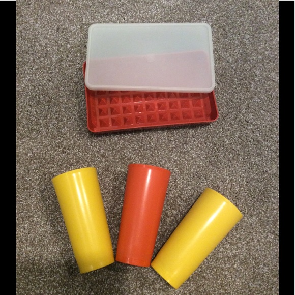 Tupperware Three Cups and Marinade Container & Lid